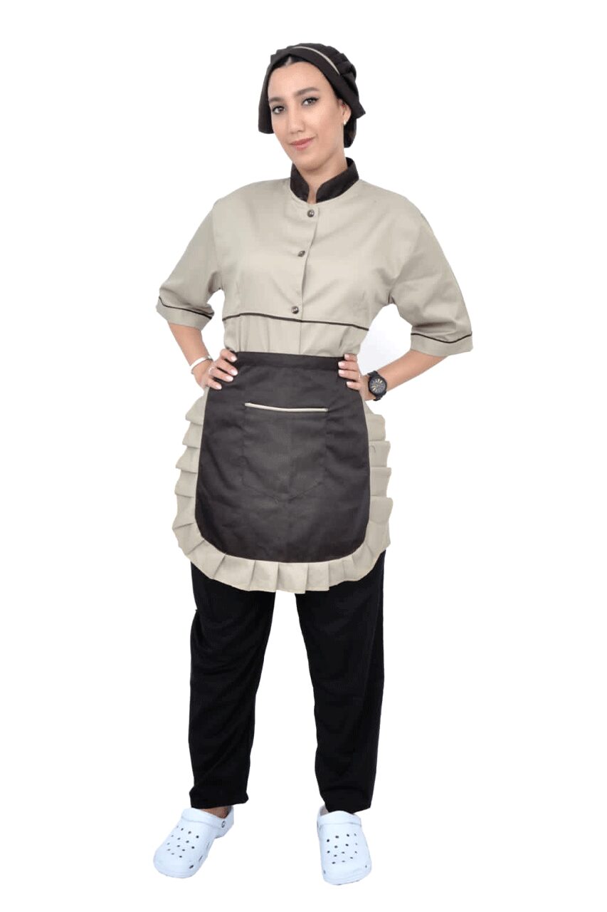 Personnel en uniforme hôtelier